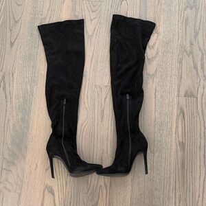 Elegant Black Over-the-Knee Boots